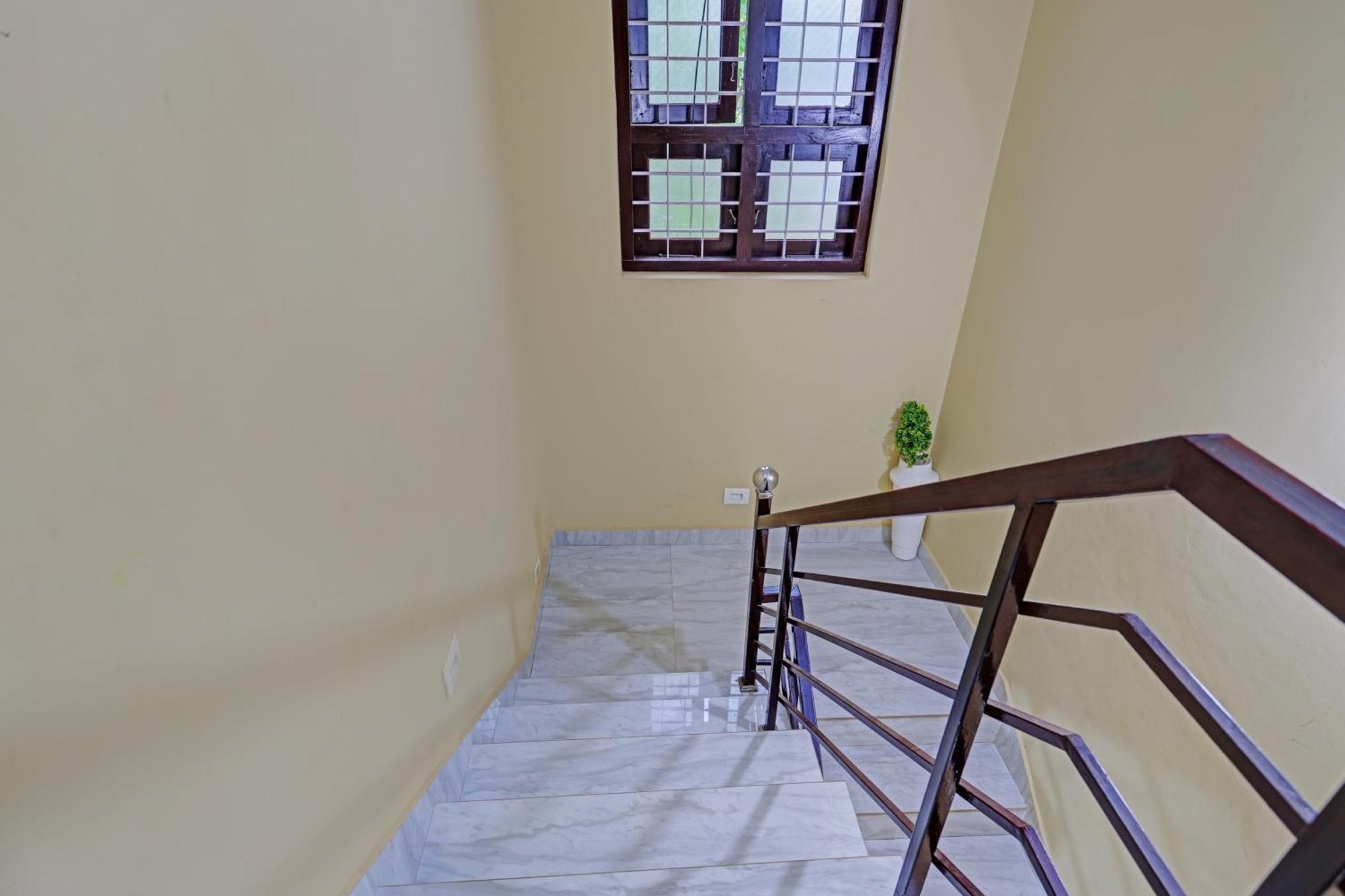 Hotel O Munroe Homestay Mundrothuruth エクステリア 写真